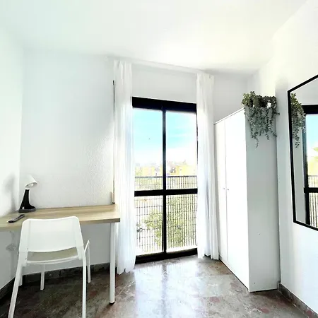 Beautiful & Sunny Apartamento Málaga
